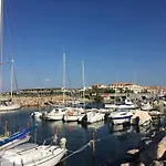 Apartament Climatise Avec Terrasse, Parking Prive, A 500m De La - Fr-1-338-35 Sète