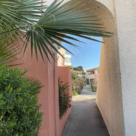 Climatisé Avec Terrasse, Parking Privé, à 500m De La - Fr-1-338-35 Appartement *