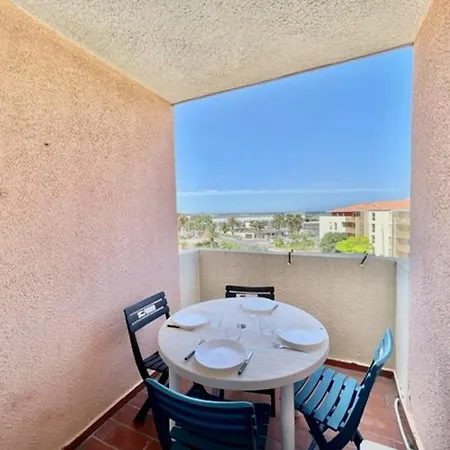 Climatise Avec Terrasse, Parking Prive, A 500m De La - Fr-1-338-35 *